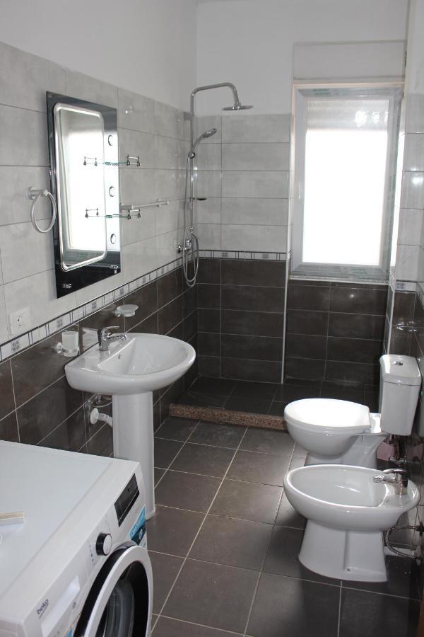City Center Luxurious Apartment Shkodra Exterior foto